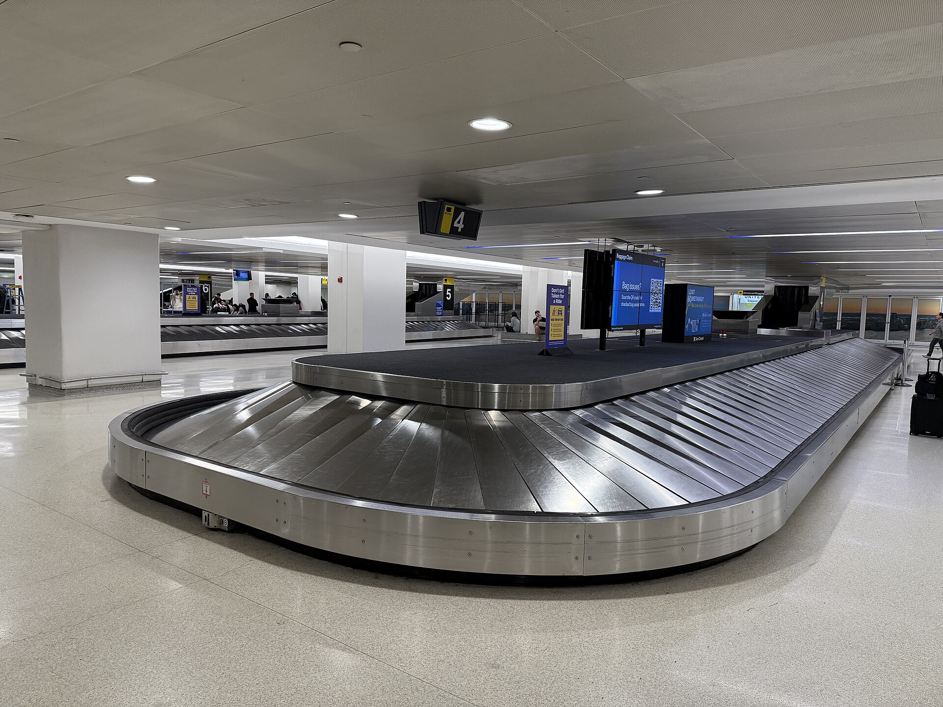 ニューアーク空港Terminal Cの荷物受け取りエリア