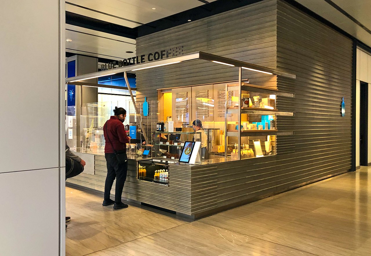 Moynihan Train HallにあるBlue Bottle Coffeeの店舗