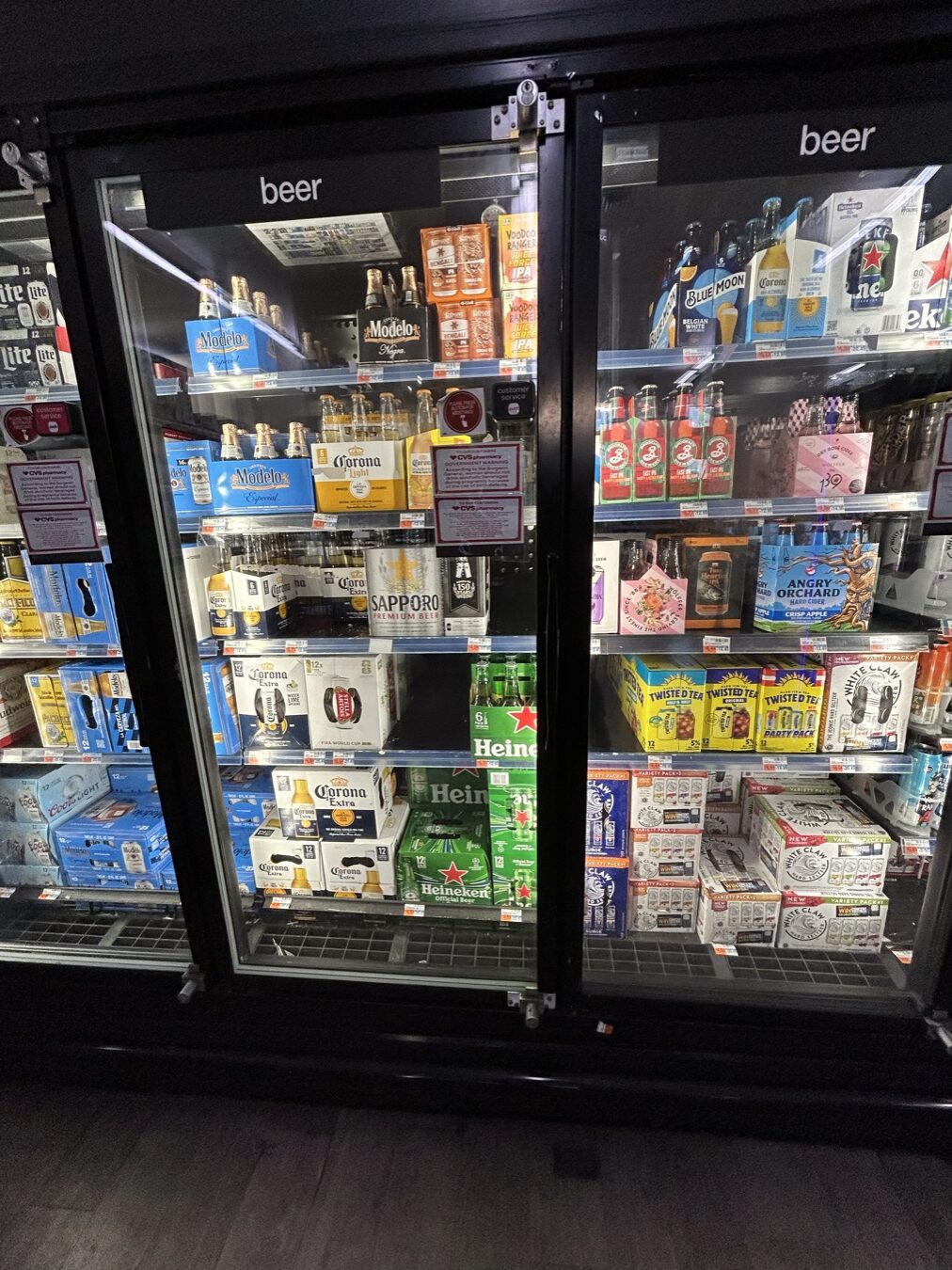 CVS店内のビール売り場