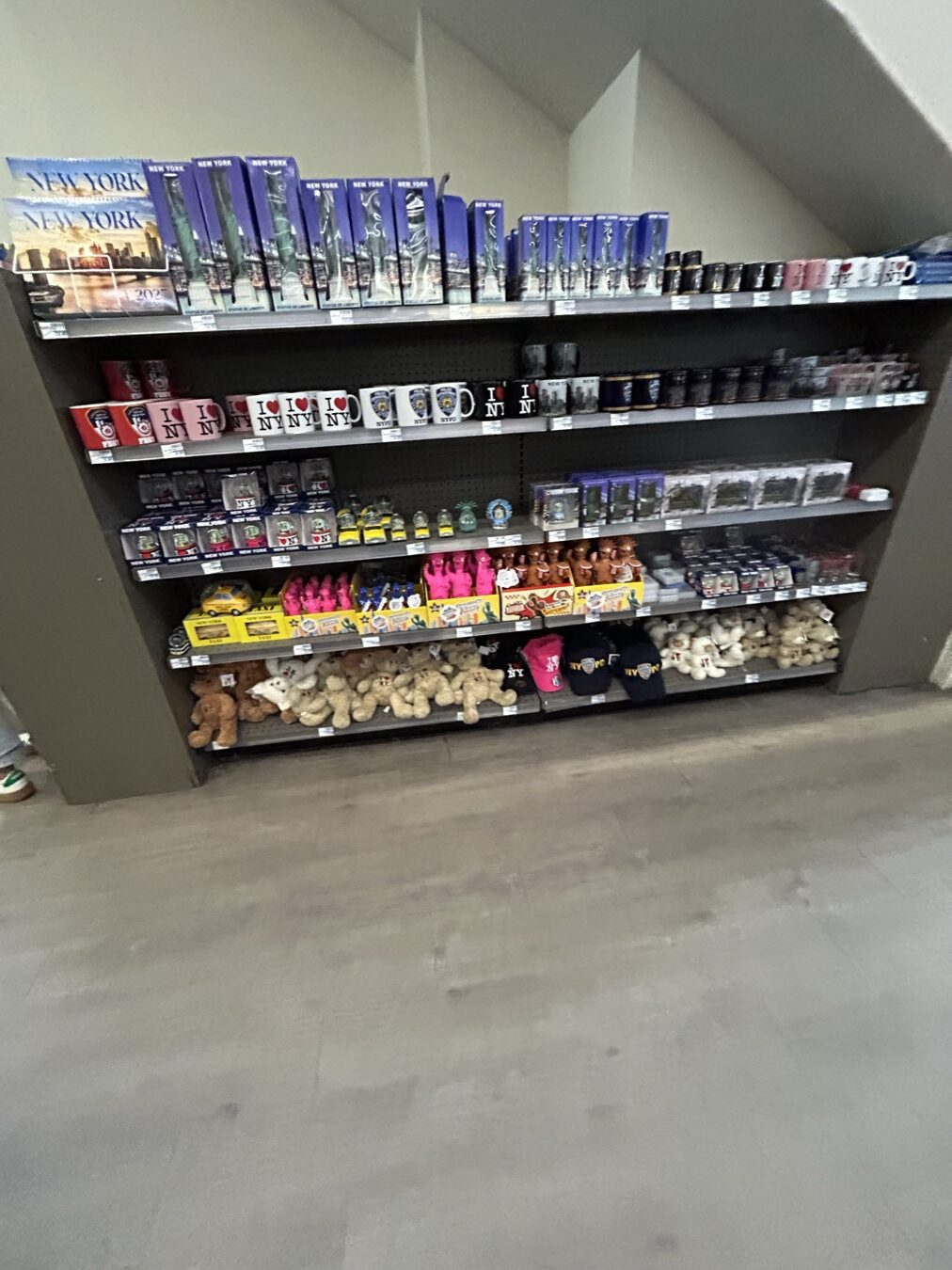 CVS店内のニューヨーク土産棚